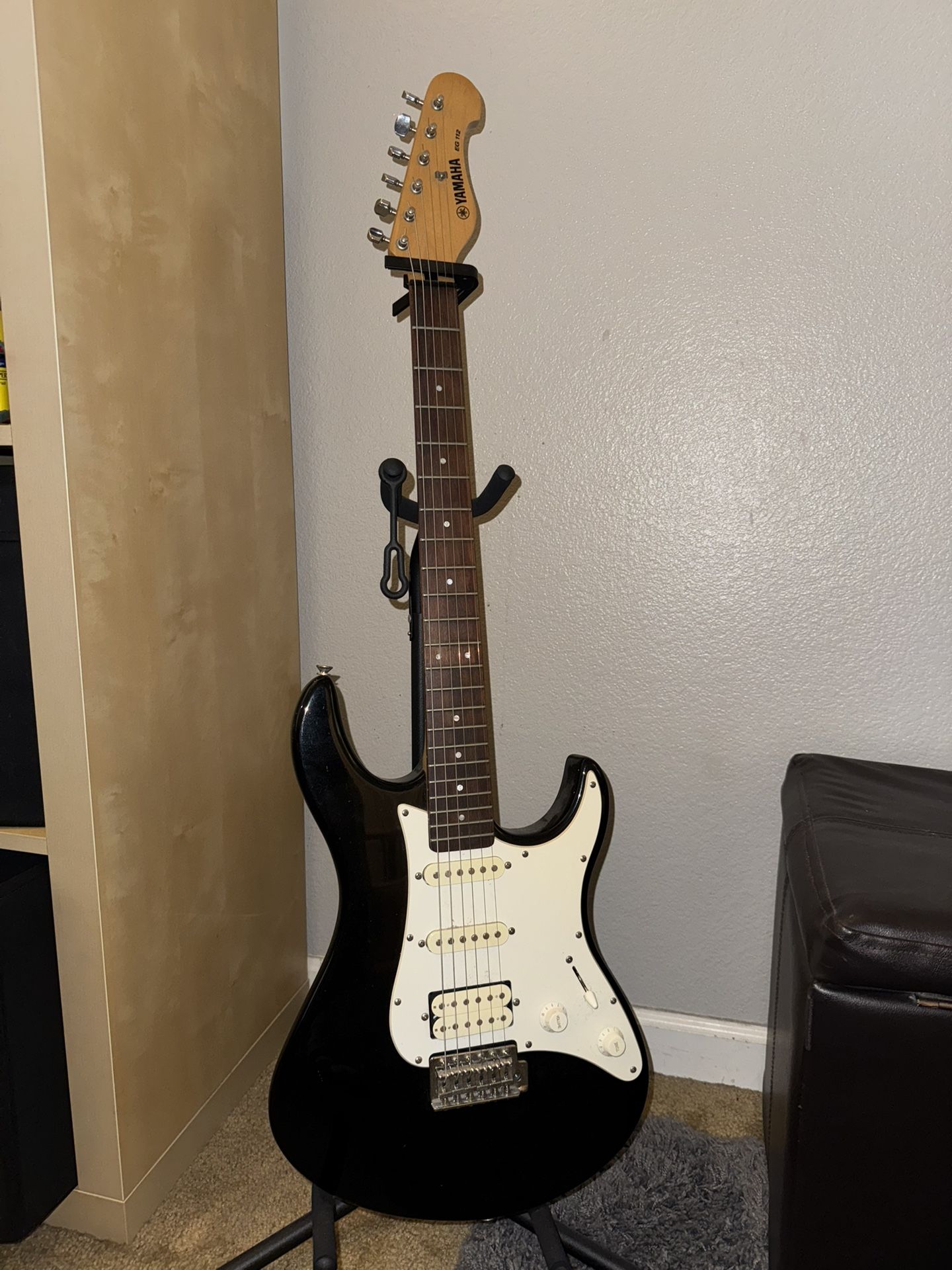 Yamaha Electric Guitar Stratocaster EG112