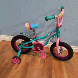 12" Schwinn Duet Girls Bike with Training Wheels 