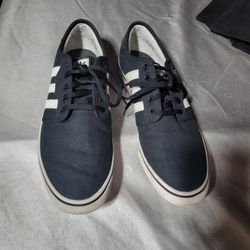 Adidas Seeley Sneaker