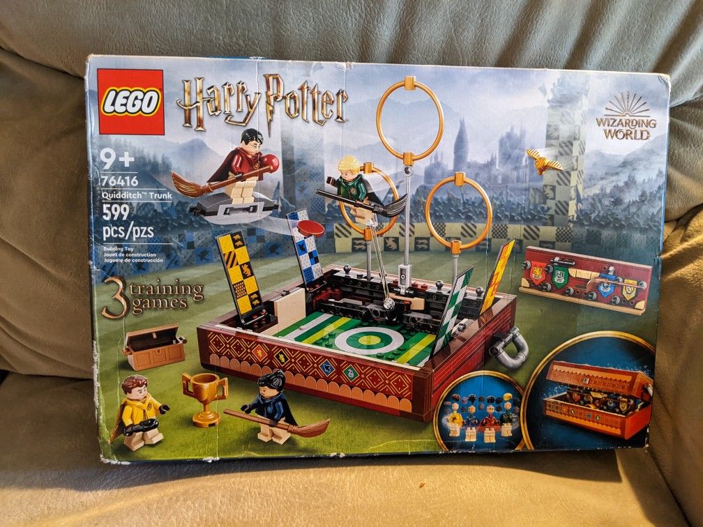 LEGO Harry Potter Quidditch Trunk Set!