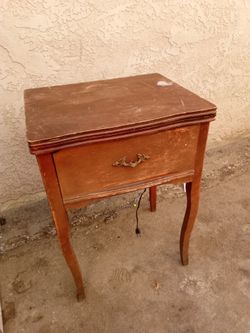 Antique 1965 sewing machine riccar