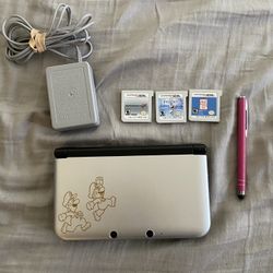 Nintendo 3DS XL The Year Of Luigi 30th Anniversary Game Console + games