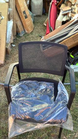 Black Mesh Guest Office Chair