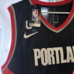 Dame Lillard Nike Jersey Men’s Size XL Brand New 