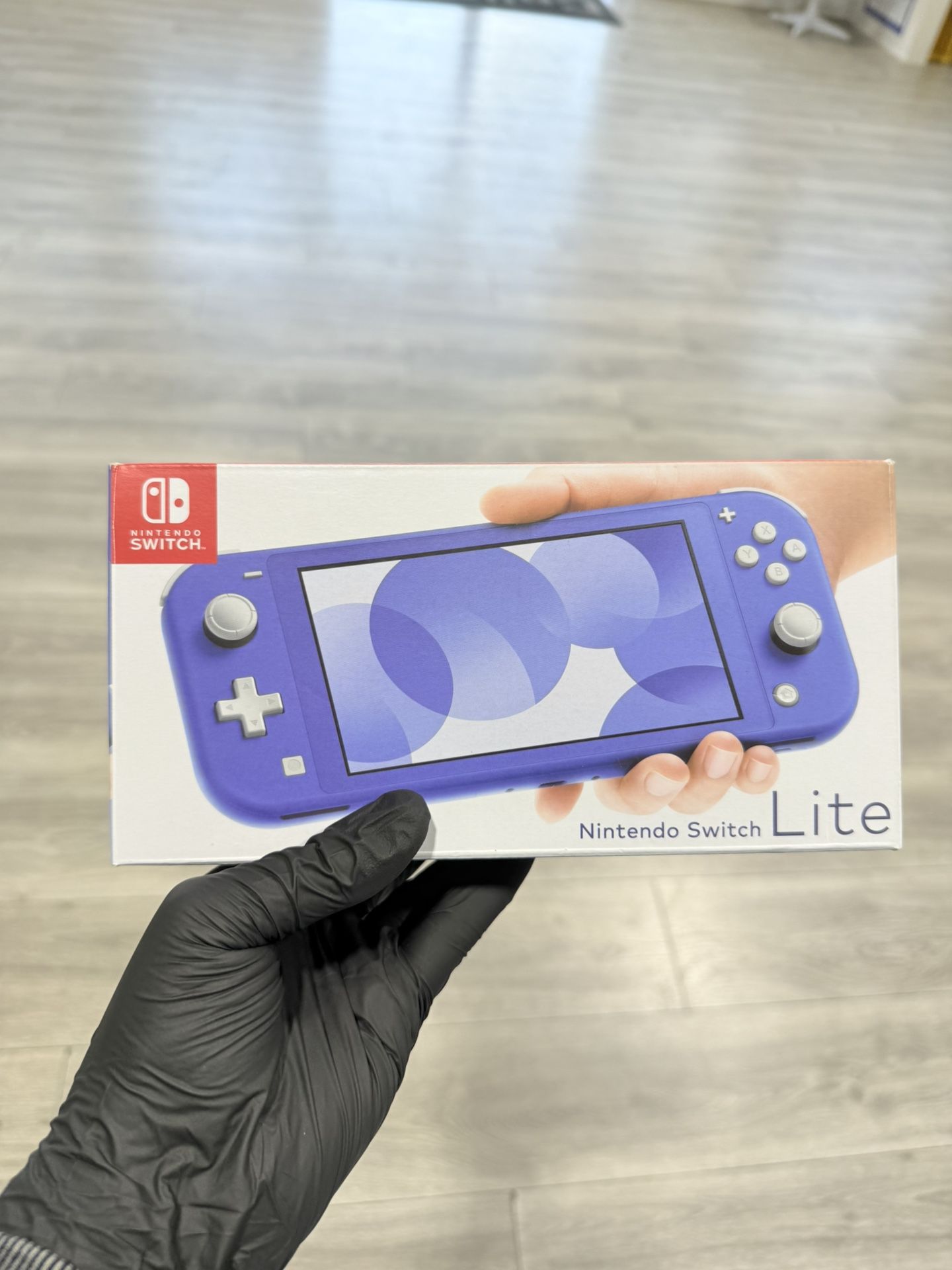 Brand New Nintendo Switch Lite $150! iPhone