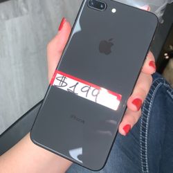 iPhone 8 Plus Undocked 