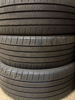 Tires235-55r20 Michelin