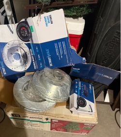 Detroit Axle Premium Drilled & Slotted Brake Rotors 2 piece