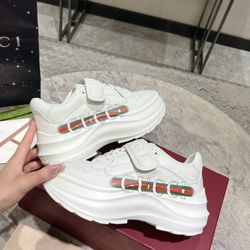 Gucci - Genuine Shoes Best Quality 