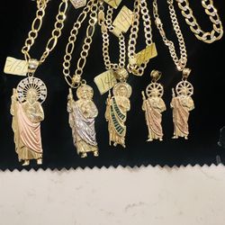 14k gold chains in 