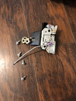 Parting out parts Toyota Camry XLE 2003