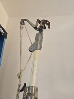 Tree trimmer, extending.