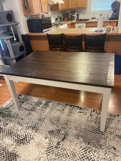Ding Room Table