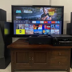 Selling complete Home Theater 
