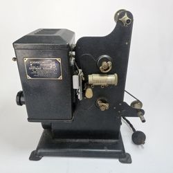 Antique Kodascope Eight Model 25