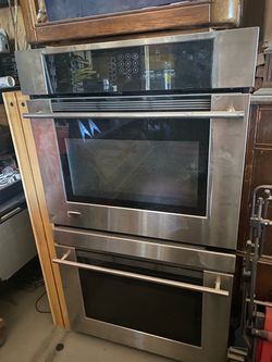 Lynx Professional Large gas grill and GE electric double oven’s