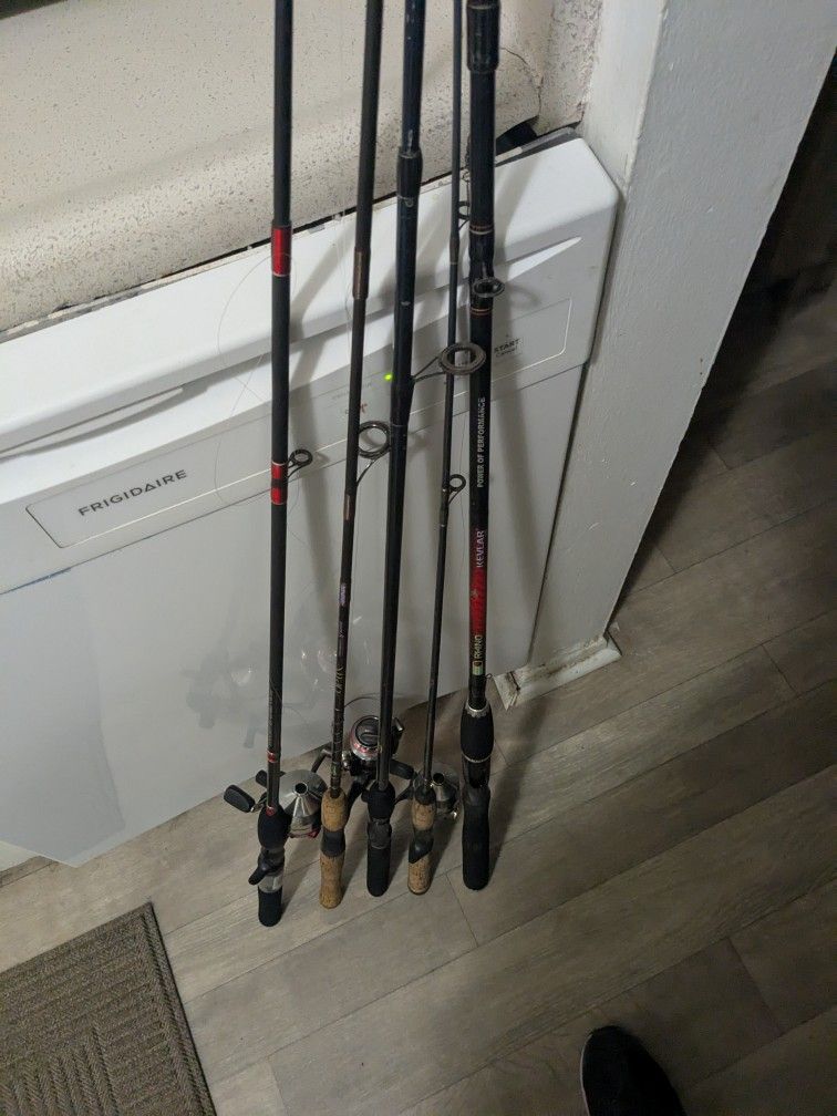Fishing Rod And Reels - ( Lot)