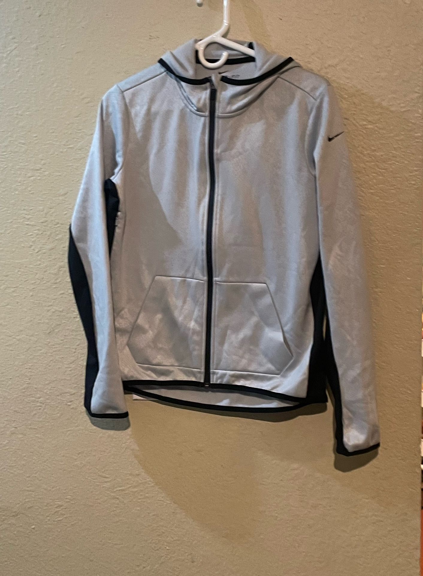 Nike Hoodie Women’s M