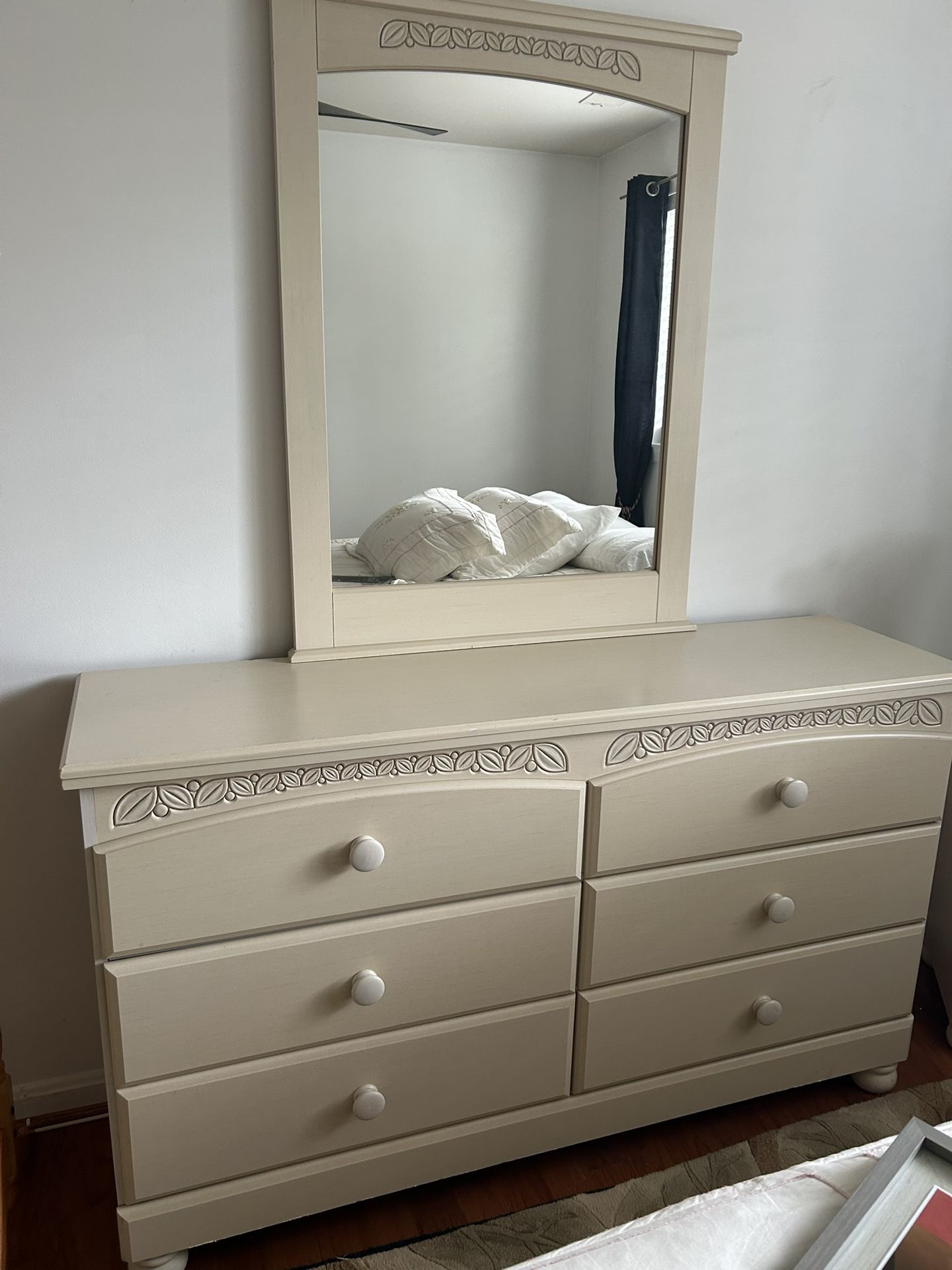 Dresser 6 Drawers Mirror (cream)