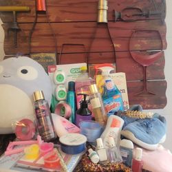 Misc Womens Items All For 10 Bucks