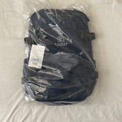 Living+ Vacuum Seal Compression Backpack
