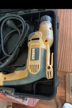 DEWALT ELECTRIC DRILL