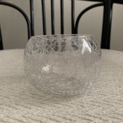 Cracked glass candle holder