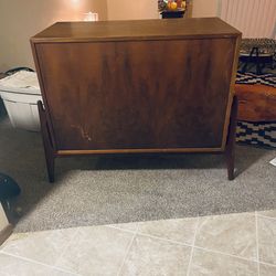 Mcm Dresser free 