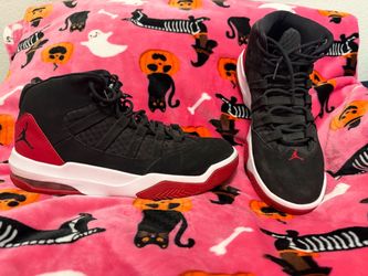 Jordan Max Aura Black/Gym Red Men’s 10.5 – $70 OBO