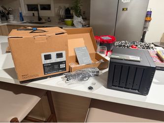 Synology DS918+ NAS with 16GB RAM & 1TB NVME Cache (and 8GB syno original RAM)