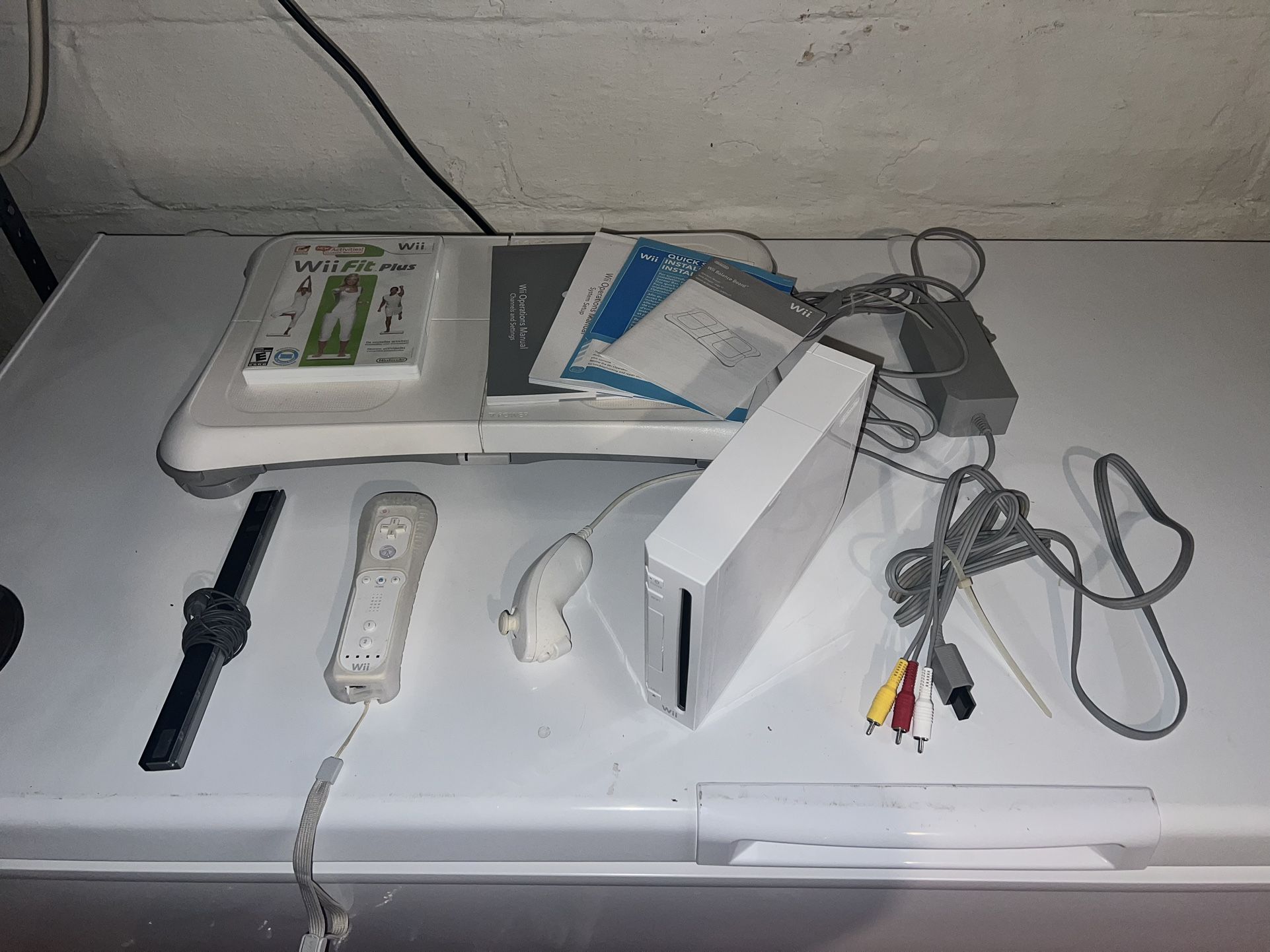 Gamecube Compatible Wii Bundle
