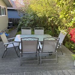 Outdoor Table & 6 Chairs - PENDING P/U