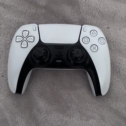 PS5 Controller – Good Condition – Works Perfect