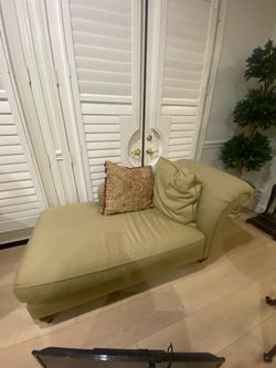 Chaise Lounge