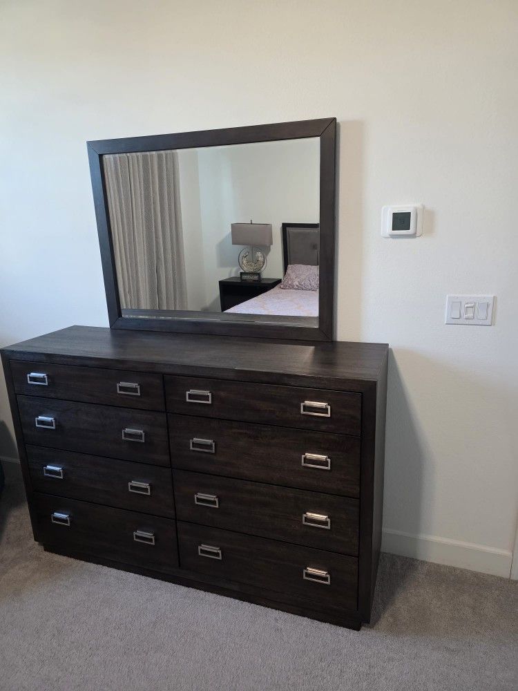 Mirror Dresser