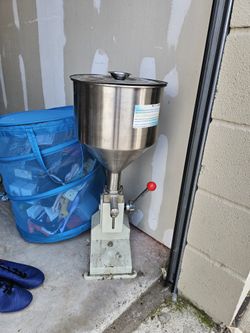 Manual Fluid Filler