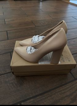 Nude high heels  7.5
