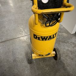 Dewalt 15 Gal. Portable Electric Air Compressor