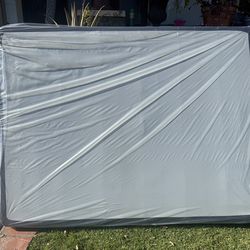 Queen  low profile foundation