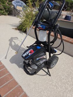 Like new - AR Blue Clean XP3-2400 Electric Pressure Washer delivers up to 2400 PSI and 1.16 GPM