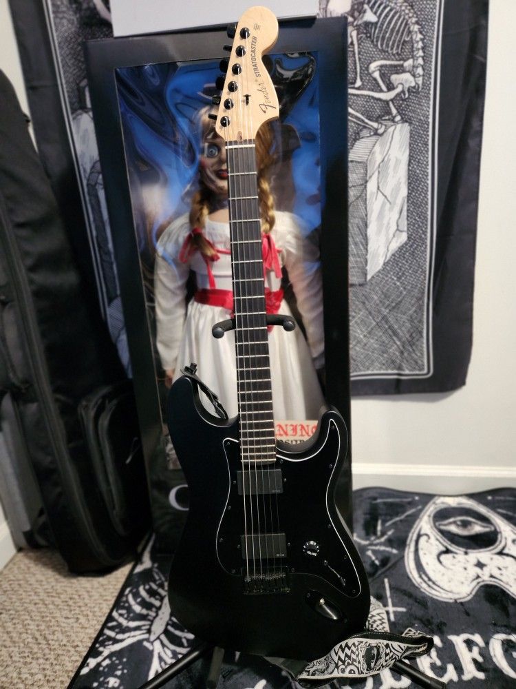 πΈ Fender Jim Root Stratocaster β Fair Condition