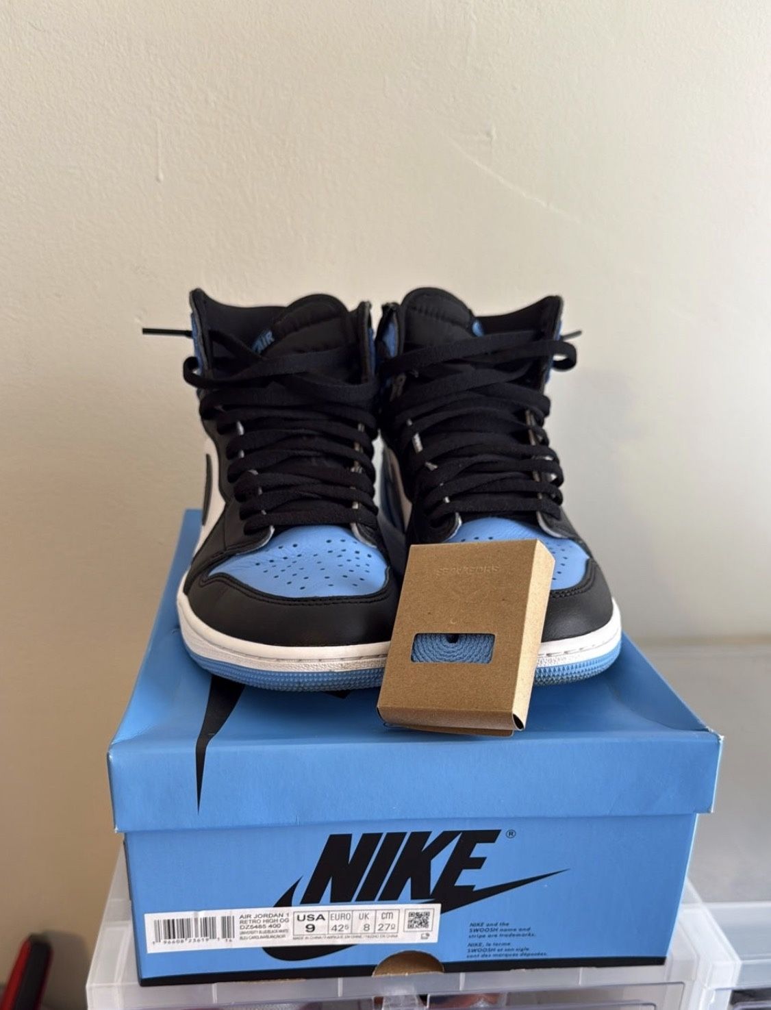 Air Jordan 1 UNC Toe Size 9