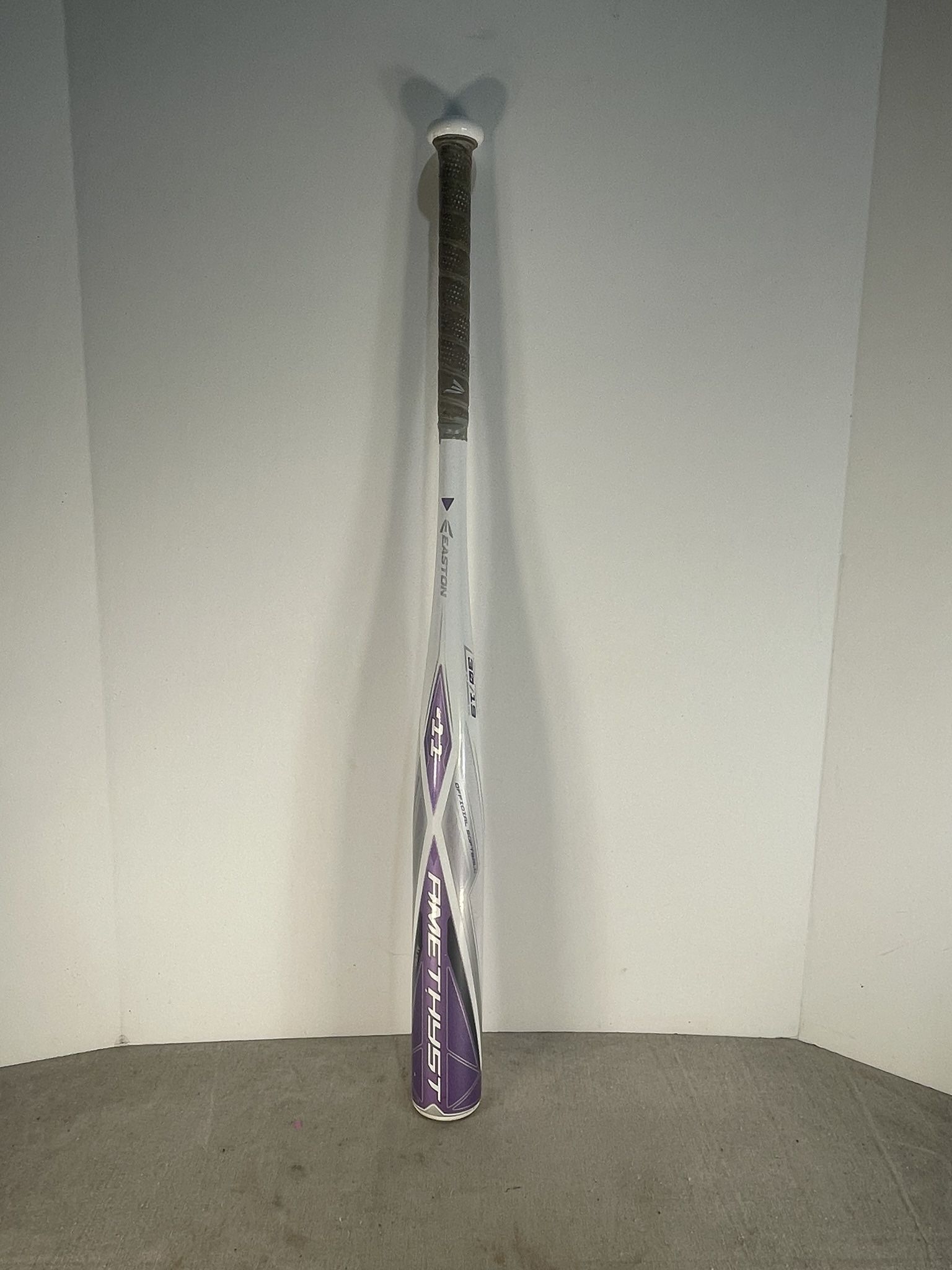 Easton Fastpitch Softball Bat Amethyst 30” 19 oz ALX50 Aluminum Great Condition