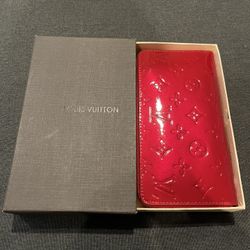 LV Wallet