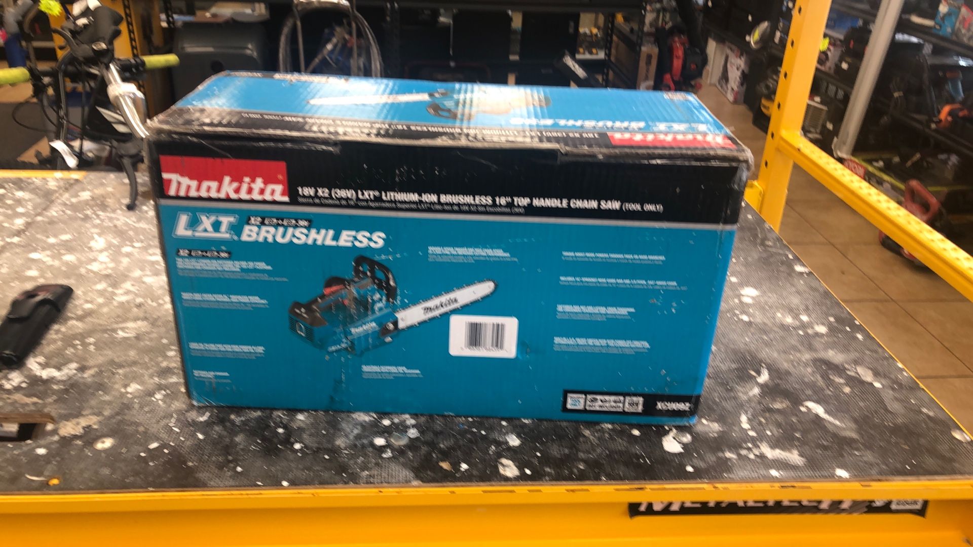Makita  Chainsaw Electric 