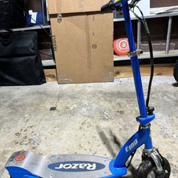 Scooter - E100 Electric Razor Scooter