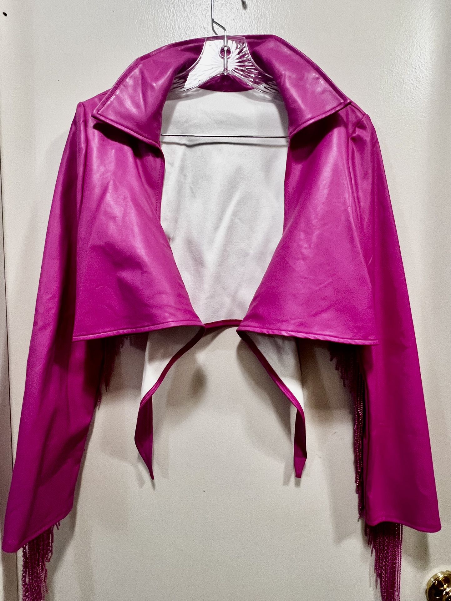 Long fringed leather top. Suitable for stage performances, parties, evening events, singers, dancers, and presenters. XS-S 。Lace-trimmed pants