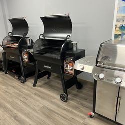 New Traeger Ironwood 885 Pellet Grill & Smoker