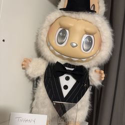 Labubu Angel in cloud