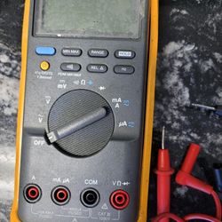 Fluke Digital Multimeter 87 III 